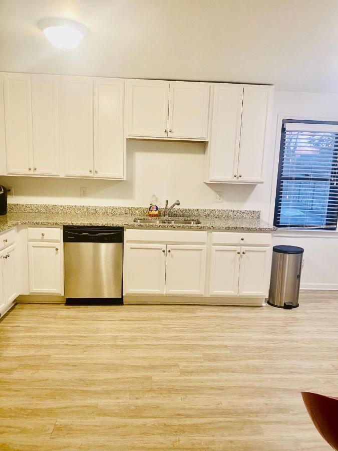 Cozy Condo, Minutes From Broadwy, Sleeps 5 Nashville Eksteriør billede