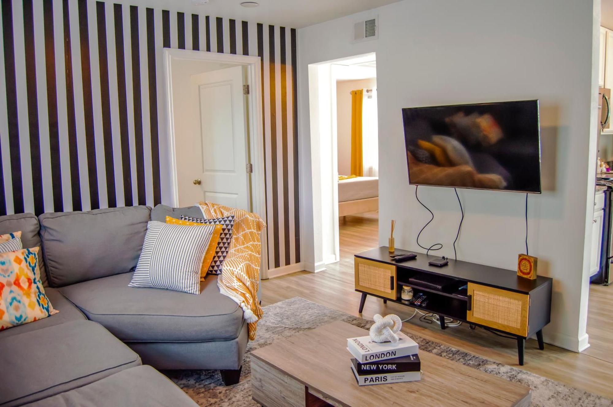 Cozy Condo, Minutes From Broadwy, Sleeps 5 Nashville Eksteriør billede